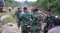 Pastikan Kesiapan Kunjungan Tim Wasev Mabesad, Dandim 0313/KPR Peninjauan Langsung Sasaran Fisik TMMD di Pangkalan Terap