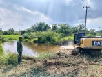 Rancang Tumpuan Gambangan, Satgas Tmmd Kodim 0313/KPR Siapkan Perlintasan Alat Berat di Jembatan T. Tahal