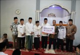 Safari Jumat di Sungai Ning, Wako Alfin Serap Aspirasi Warga dan Salurkan Bantuan Rp5 Juta untuk Masjid