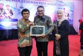 Sri Kartini Alfin Pimpin Dewan Kesenian Sungai Penuh 2026–2030, Wali Kota: Jadi Motor Penggerak Budaya Daerah