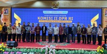 Bupati Pelalawan Hadiri Kunker Komisi II DPR RI