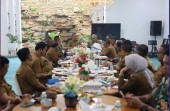 Wali Kota Alfin Pimpin Evaluasi Penataan Pasar Tanjung Bajure, Tekankan Pendekatan Humanis