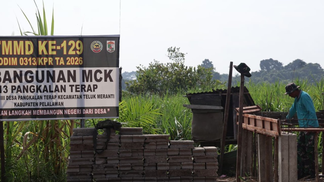 Memasuki Hari Ketiga, Pembangunan Sarana MCK TMMD Ke 129 Di Dusun Pangkalan Terap Capai 17 Persen