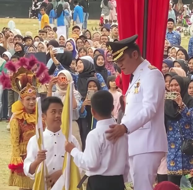 Teriakkan Walikota Keren Bergemuruh Usai Antos Menjadi Inspektur  Upacara