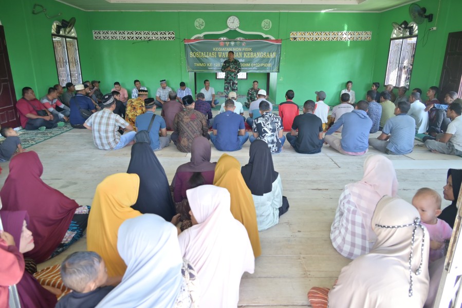 Tak Hanya Bangun Infrastruktur, Satgas TMMD Ke-129 Kodim 0102/Pidie Tanamkan Wawasan Kebangsaan kepada Masyarakat