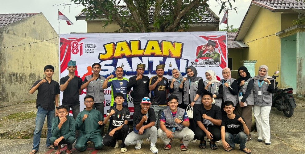 Jalan Santai dan Cek Kesehatan Gratis Meriahkan Proker KKN Mahasiswa UHTP di Mentangor