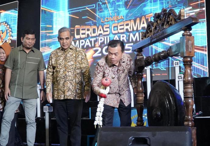 Hadiri Lomba Cerdas Cermat 4 Pilar di Jambi, Al Haris dan Ketua MPR Ahmad Muzani Kobarkan Semangat Kebangsaan