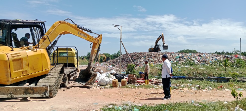 Jelang Kunjungan KLHK Ke Bagansiapiapi DLH Rohil Benahi Lokasi TPA