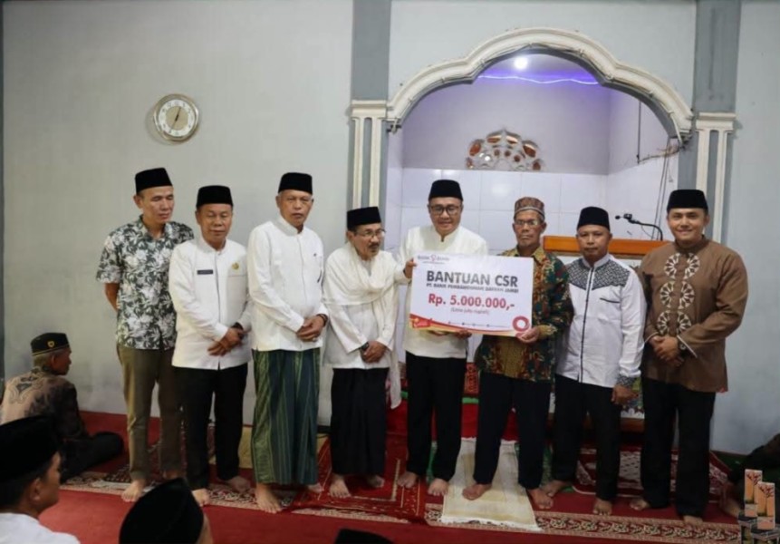 Safari Jumat di Sungai Ning, Wako Alfin Serap Aspirasi Warga dan Salurkan Bantuan Rp5 Juta untuk Masjid