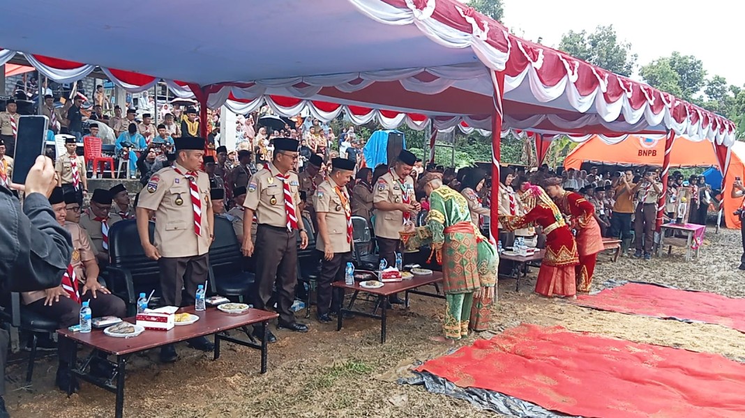 Bupati Kerinci Resmi Buka Jambore Cabang Pramuka 2026, Ribuan Peserta Padati Lapangan Lubuk Nagodang
