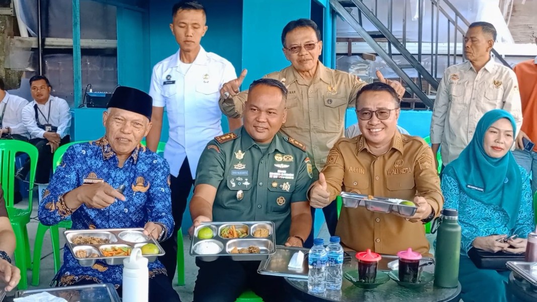 Kodim 0417/Kerinci Luncurkan Program Makanan Berguzi Gratis Mulai Beroprasi
