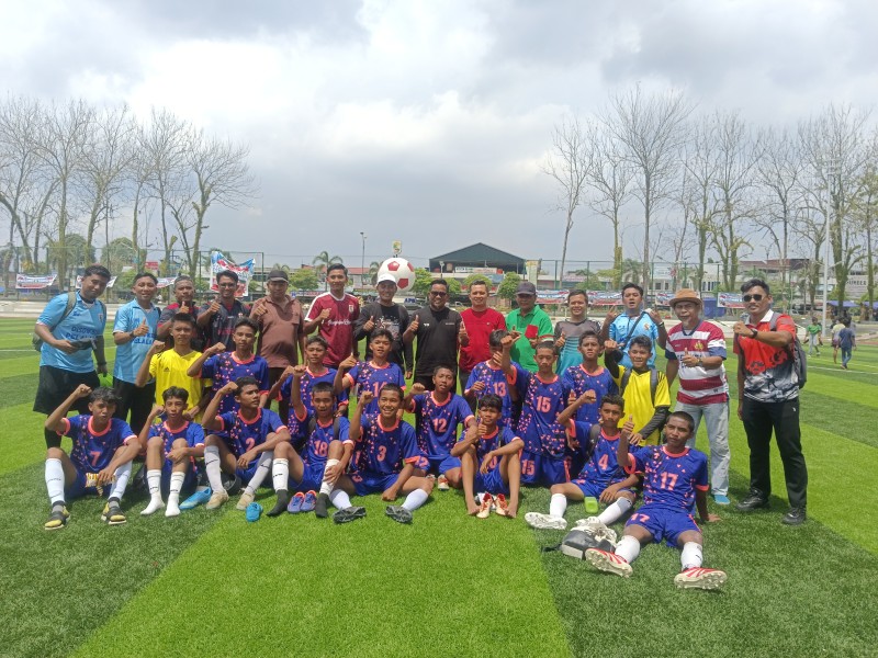 Bupati Zukri Turun Langsung ke Lapangan Mini Soccer, Pangkalan Kerinci Tembus Final!