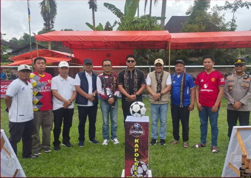 Kapolres Cup I U-40 Resmi Dibuka, Wako Alfin: Perkuat Persaudaraan Lewat Sepak Bola