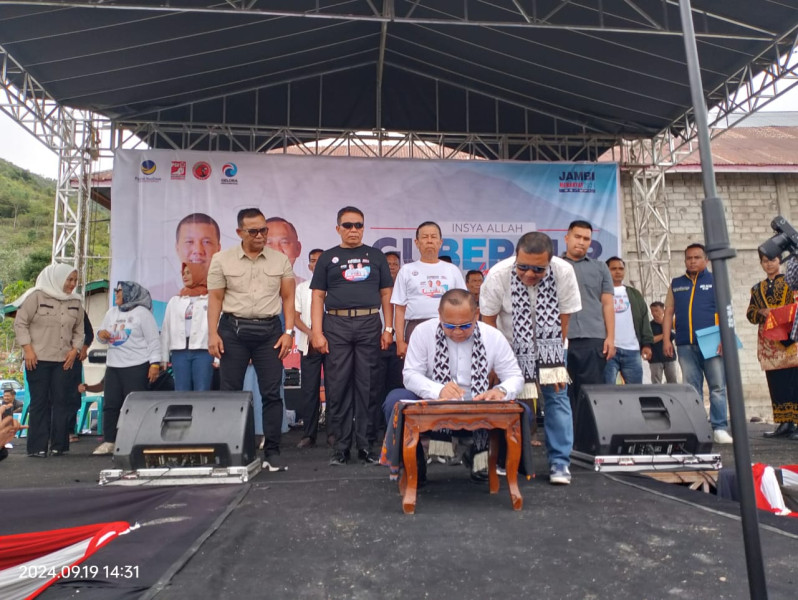 Ribuan Tim dan Simpatisan Kerinci-Sungai Penuh Resmi Dilantik, Romi: Suara Rakyat Bisa Kalahkan Penguasa