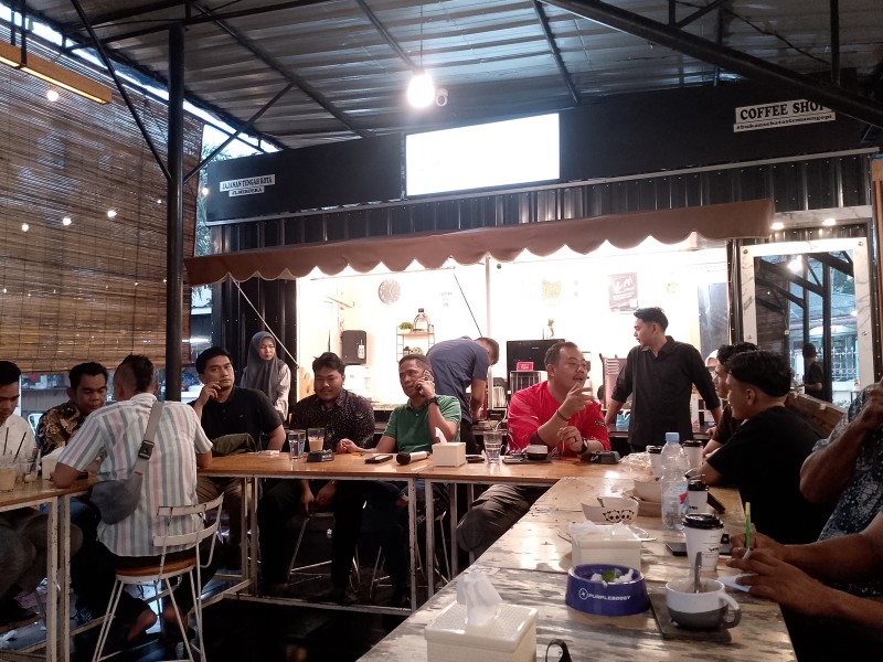 Pamit Pindah Ke Sulbar , Wartawan Apresiasi Kinerja Kejari Andi Adikawira Pemilihan Aset Mobnas