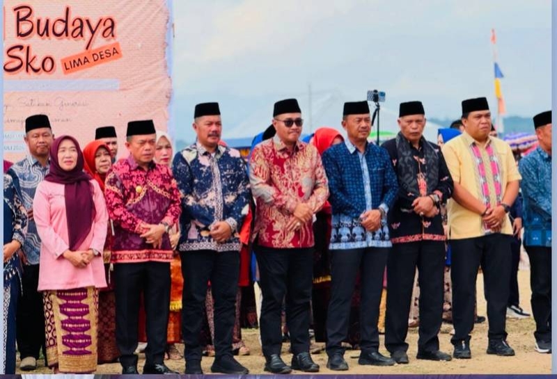 Hadiri Kenduri Sko Tanjung Pauh Mudik, Gubernur Al Haris dan Bupati Monadi Tegaskan Komitmen Jaga Adat, Ketahanan Pangan, hingga Atasi Banjir