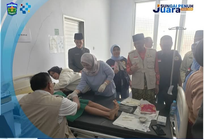 Wawako Azhar Hadiri & Tinjau Bakti Sosial Sunatan Massal MINKER-JS Ke-12 di RSUD H. Bakri