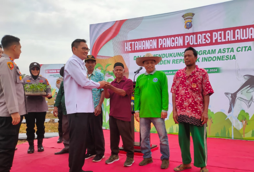 Pjs. Bupati Hadiri Kick Off Ketahanan Pangan Polres Pelalawan dalam rangka Mendukung Asta Cita Presiden