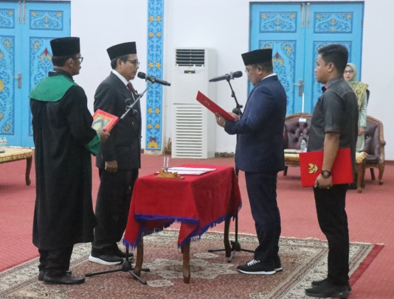 Bupati Zukri Lantik T. Zulfan sebagai Pj. Sekda Pelalawan