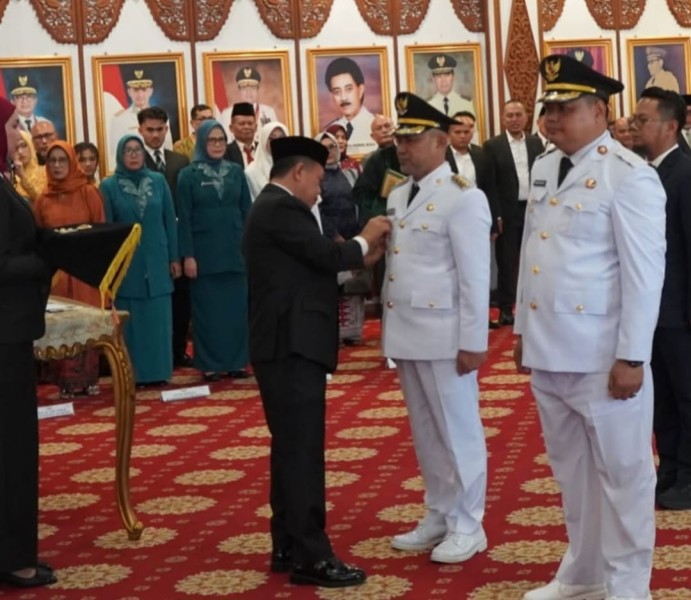 Gubernur Jambi Lantik Dedy Putra-Tri Wahyu Hidayat Sebagai Bupati dan Wakil Bupati Bungo