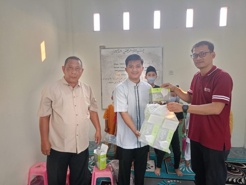 Kualitas Udara Memburuk, APHI Komda Jambi Bagikan 6.000 Masker Khusus Anak