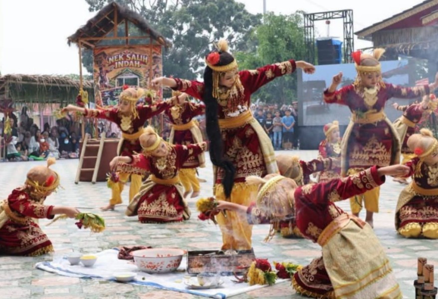 Memukau di Festival Budaya Kerinci 2026, Tari Nek Salih Indah dari Belui Bidik Status Warisan Budaya Daerah