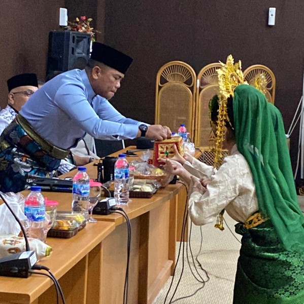 Bupati Zukri Hadiri Pengukuhan Pengurus PGRI Kabupaten Pelalawan Masa Bhakti  2025–2030