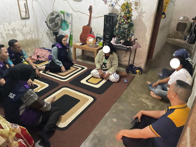 Polda Jambi Berikan Pendampingan Psikologis kepada Keluarga Korban Kasus Asusila, Tegaskan Komitmen Penanganan Profesional