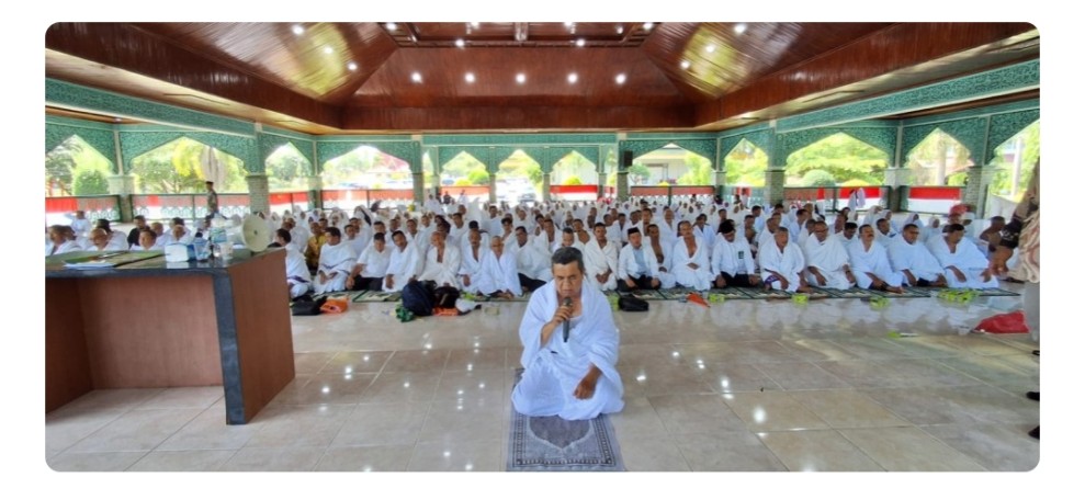 Pj Sekdakab Pelalawan Lepas 274 Jamaah Calon Haji