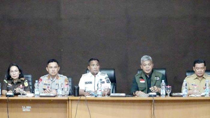 Pemkab Pelalawan Carikan Solusi Humanis