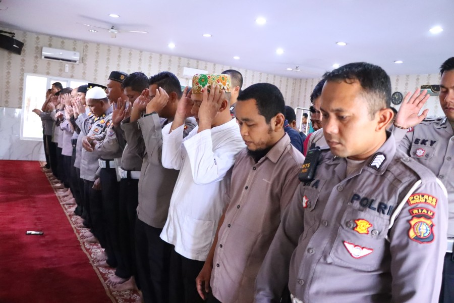 Polres Rohil Gelar Shalat Ghaib Do'akan Meninggalnya 3 Personel di Polres Way Kanan Polda Lampung
