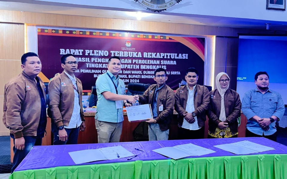 KPU Bengkalis Rampungkan Pleno Rekapitulasi Hasil Pilkada Serentak, Tim Koalisi Bermarwah Ucapkan Terima Kasih
