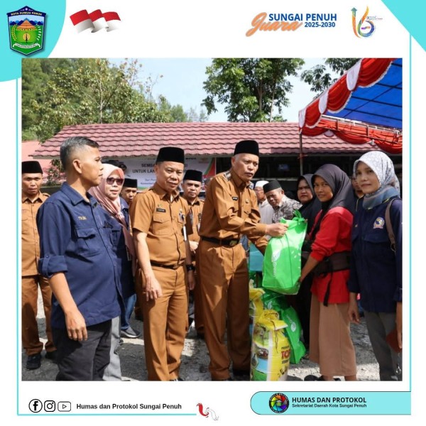 Wawako Azhar Hamzah Serahkan Bantuan Atensi Dari Kemensos.