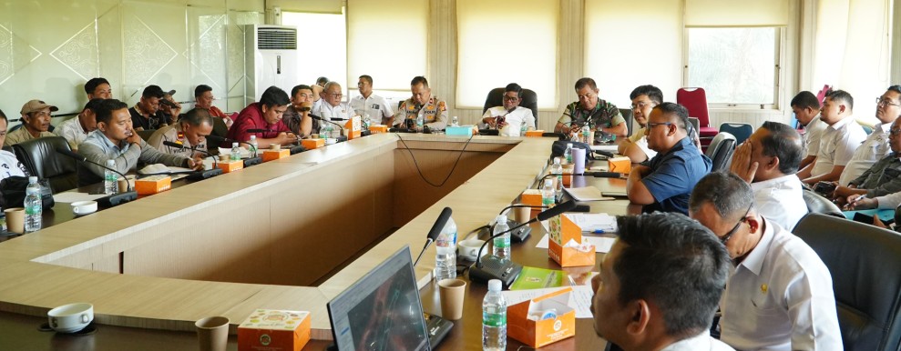 Pimpin Rapat GTRA, Bupati Tegaskan Penyelesaian Konflik Agraria PT THIP dengan mengedepankan kepastian hukum dan berkeadilan