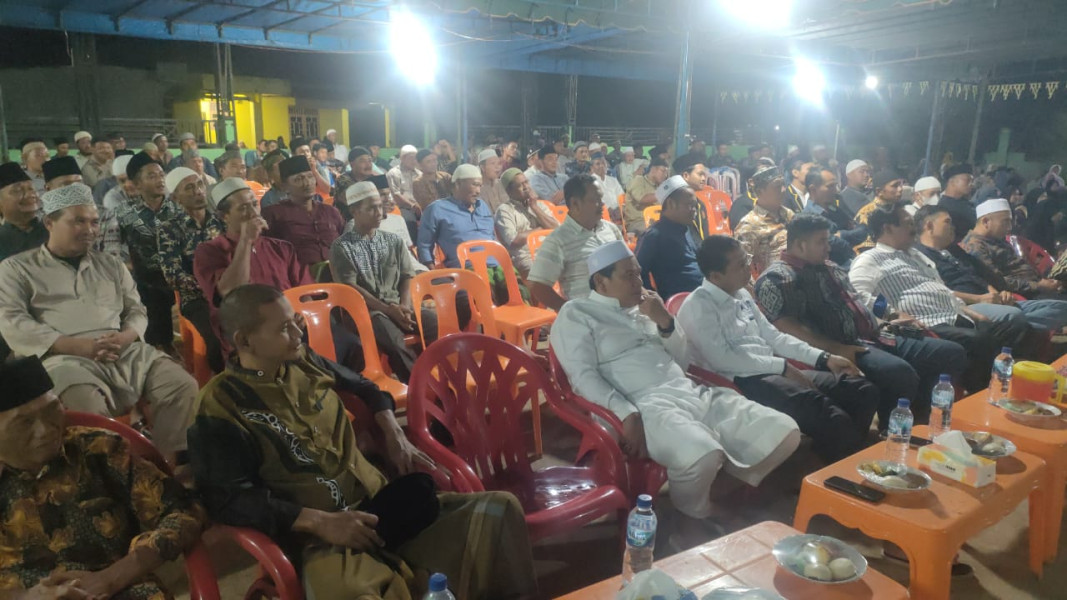 Warga Meranti Jaya Antusias Sambut Cawabup Rohil Jhoni Charles Hadir Maulid Nabi