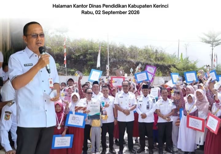 Wabup Murison Beri Apresiasi, Siswa Berprestasi Kerinci Didorong Terus Ukir Prestasi