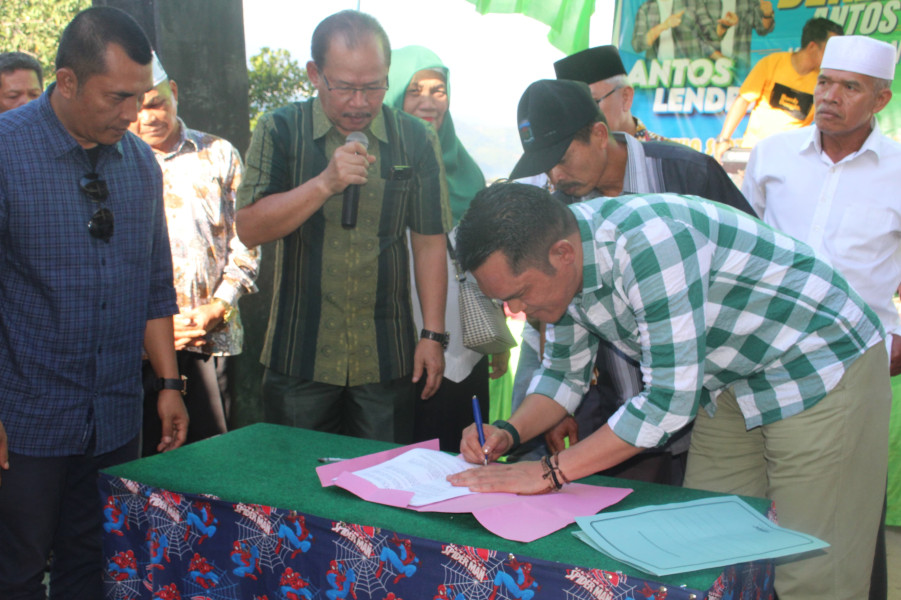 Ketua Lembaga Adat Pesisir Bukit : Antos Adalah Pilihan Yang Tepat Untuk Kita Dukung
