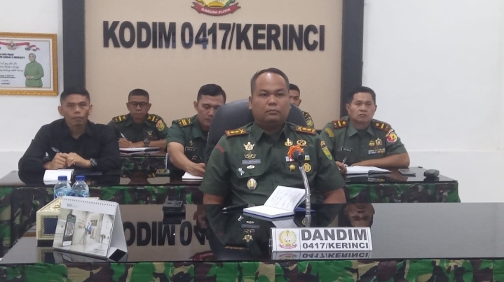 Dandim 0417/Kerinci Hadiri Vicon Rapat Penyiapan Alih Kodal Kodam XX/TIB