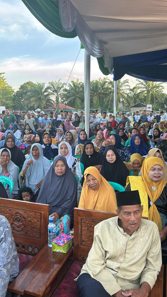Dukungan Emak-emak Padati Kampanye Dialogis Paslon Bijak di Tanah Putih dan Rantau Kopar