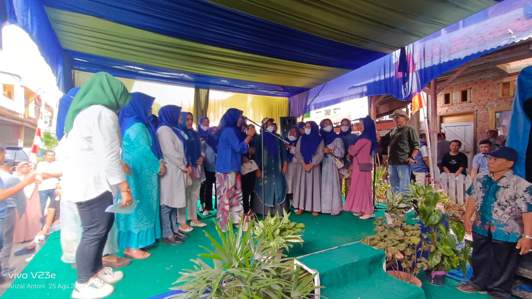 Luar Biasa, Ibu-Ibu Keren Turut Hadir Di Acara Deklarasi Antos-Lendra