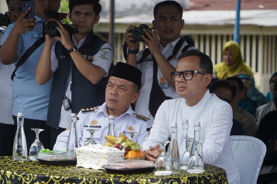 Gubernur Al Haris dan Wamendagri Bima Arya Apresiasi Program Kampung Bahagia