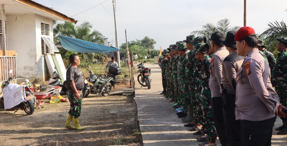 Pimpin Apel Pagi, Ini Arahan Lettu Inf Feby Harahap Kepada Tim Satgas TMMD