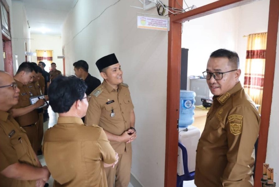 Wako Alfin Sidak Kantor Camat Sungai Bungkal, Tegaskan Disiplin ASN dan Pelayanan Prima