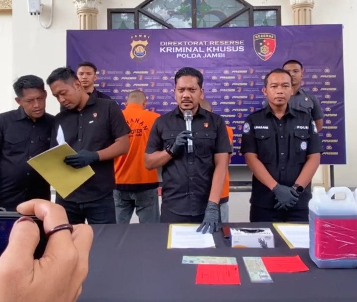 Gagalkan Pengiriman BBM Ilegal ke Pekanbaru, Polda Jambi Amankan Dua Truk Tangki PT NBS Beserta Sopir