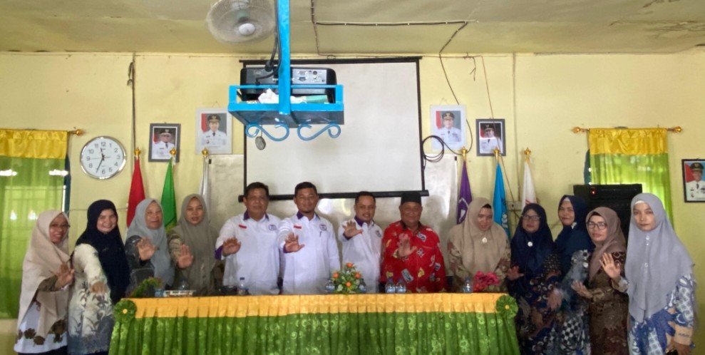 Jalin Sinergi, Komnas PA Pelalawan Gelar Rapat Bersama Kepsek Se Kecamatan Pangkalan Kuras