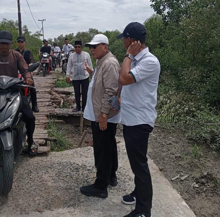 Kondisi Jalan Palika 80 Persen Rusak , Paslon BM-JC Siapkan 2 Program Proritas Di Palika