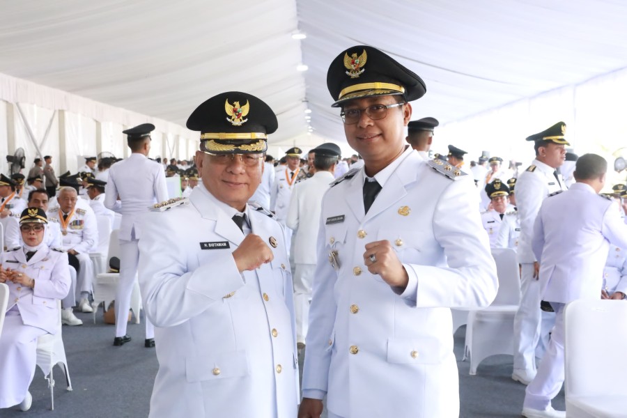 Di lantik Sebagai Bupati Rohil H.Bistamam dan Wakil Bupati Jhony Charles , Presiden Sebut  Ini Moment Sejarah