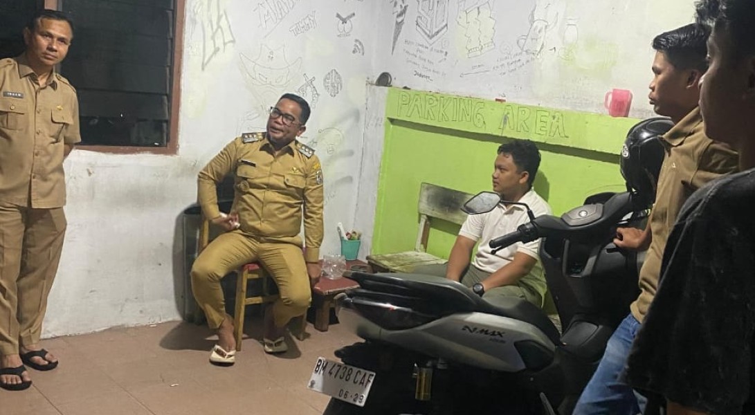 Mendadak Kunjungi Wisma Bujang Tan Dompang di Pekanbaru, H Zukri Siap Renovasi Bangunan